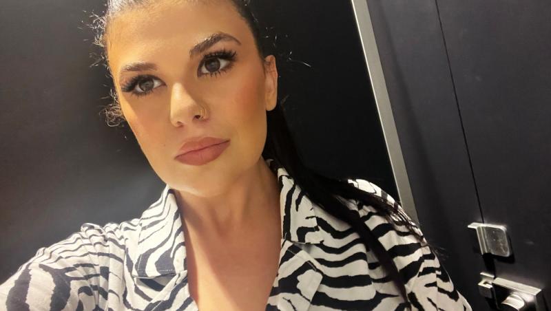 O femeie a crezut că are doar o durere de burtă, dar medicii au rămas muți de uimire când au văzut ce are în corp, de fapt