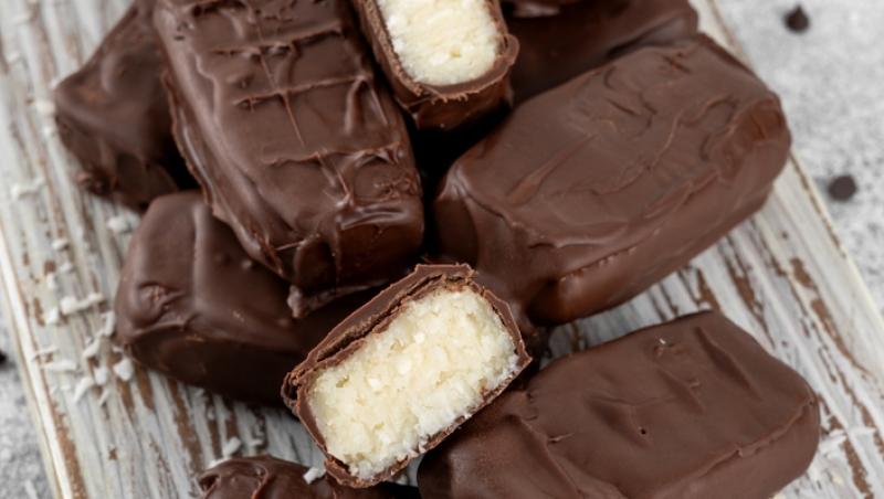 Bounty de casă. Rețetă cu doar patru ingrediente pentru un desert deosebit