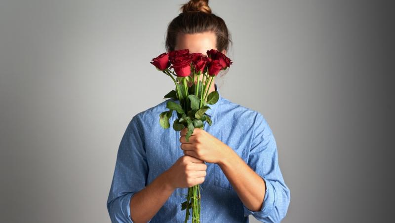 Ce semnifică numărul de trandafiri pe care îi primești în dar. Care este mesajul subtil din spate