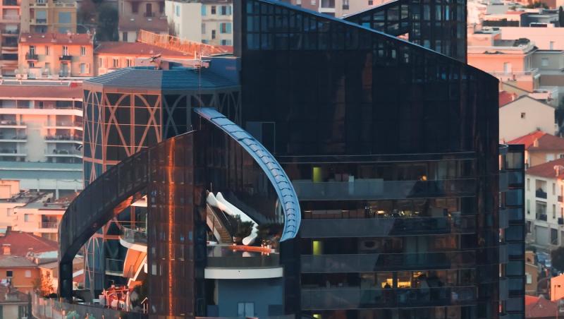 Cum arată penthouse-ul de la Monaco al fostei șefe a Comisiei Juridice a Camerei Deputaților. Laura Vicol, arestată preventiv