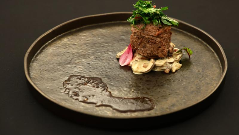 Chefi la cuțite, sezonul 15, 10 martie 2025. Cine a câștigat prima amuletă și ce concurenți i-au impresionat pe jurați