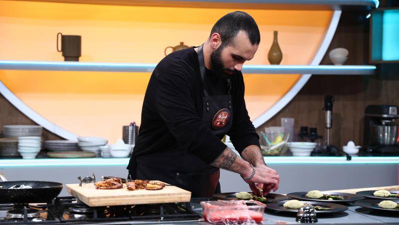Chefi la cuțite, sezonul 15, 10 martie 2025. Cine a câștigat prima amuletă și ce concurenți i-au impresionat pe jurați