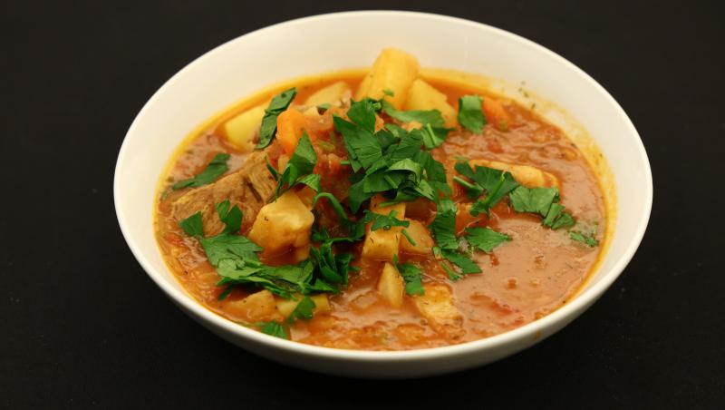 Chefi la cuțite, sezonul 15, 10 martie 2025. Cine a câștigat prima amuletă și ce concurenți i-au impresionat pe jurați