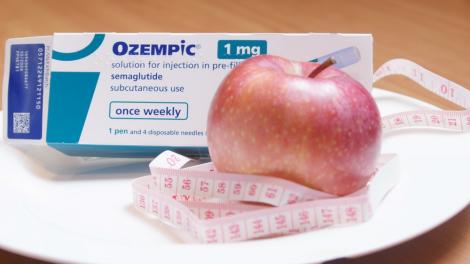Un nutriționist spune că merele pot avea același efect asupra siluetei ca Ozempic. Iată ce a dezvăluit