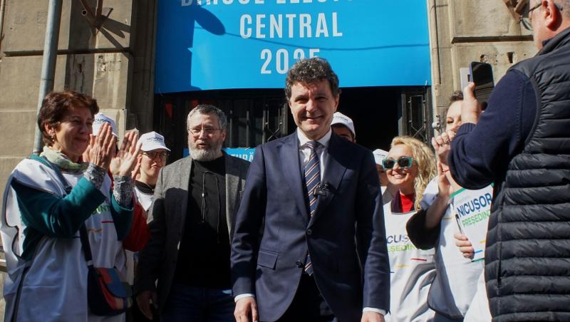 Ce avere are Nicușor Dan. Primarul Capitalei și-a actualizat declarația de avere în ziua în care și-a depus candidatura la alegeri