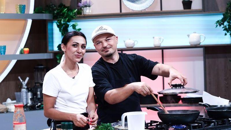 În ce ipostaze romantice s-au lăsat surprinși Puya și soția lui, Melinda. Ce imagini a publicat artistul pe rețelele sociale