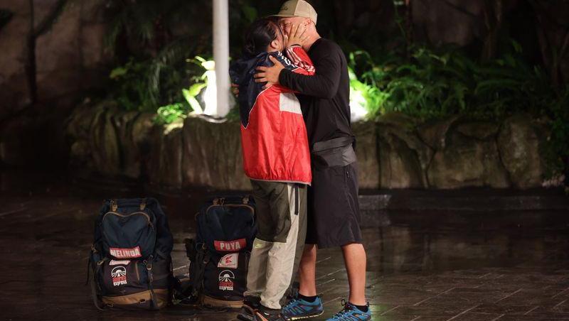 În ce ipostaze romantice s-au lăsat surprinși Puya și soția lui, Melinda. Ce imagini a publicat artistul pe rețelele sociale