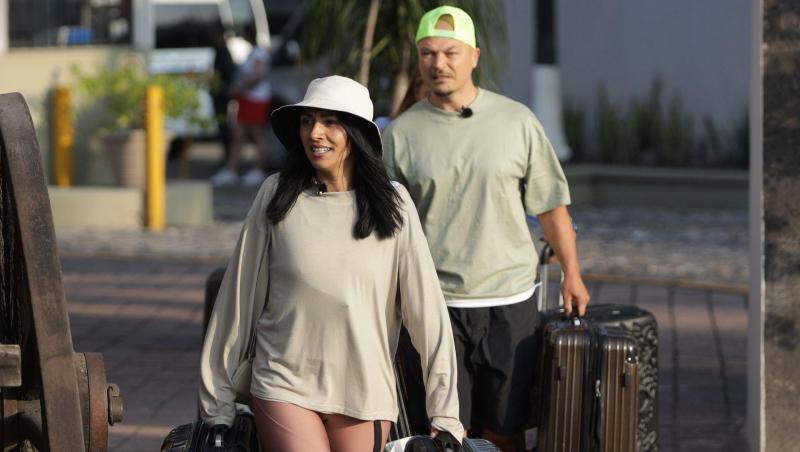 În ce ipostaze romantice s-au lăsat surprinși Puya și soția lui, Melinda. Ce imagini a publicat artistul pe rețelele sociale