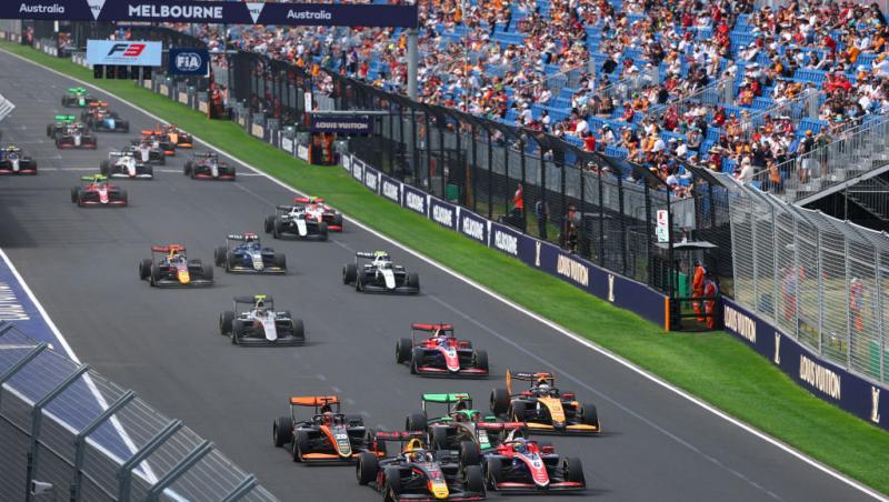 Urmărește acum prima cursă Formula 1™ din sezonul 2025. Marele Premiu al Australiei este LIVE pe Antena 1 și în AntenaPLAY