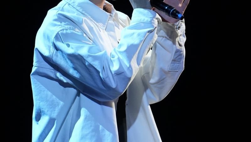 Un tânăr de 15 ani, cântăreț, actor şi înotător, cucereşte duminică juriul X Factor. Delia: „A fost ireal!”