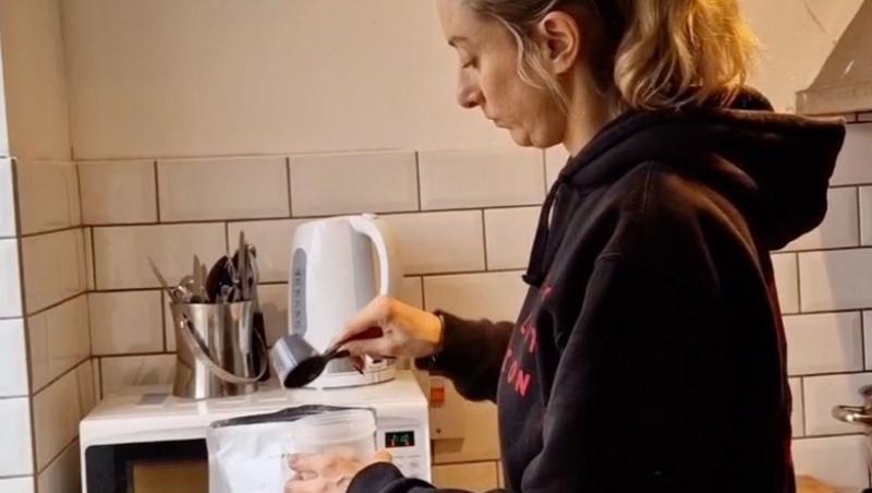 O femeie avea o durere de cap și a crezut că e din cauză că nu a mai băut cafea, dar la spital medicul i-a pus un diagnostic crunt