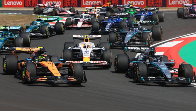 S-au încheiat calificările din Formula 1™ pentru Marele Premiu al Chinei. Oscar Piastri în pole position la Shanghai