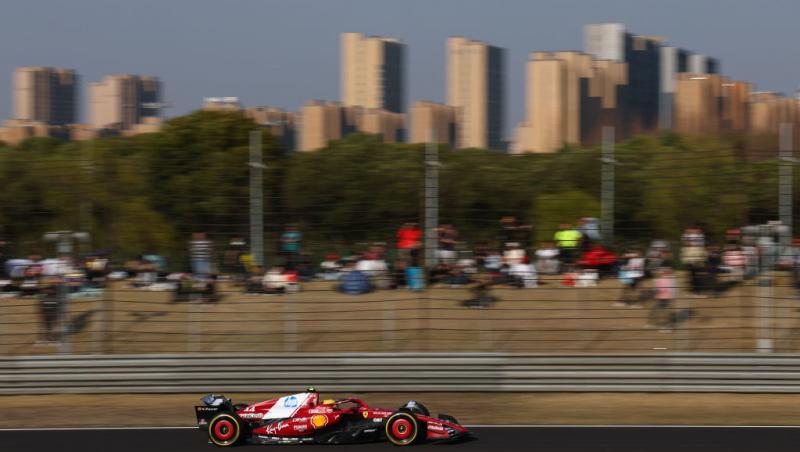 Vezi acum calificările din Formula 1™ pentru Marele Premiu al Chinei. Bătălia pentru pole este LIVE în AntenaPLAY și pe Antena3CNN