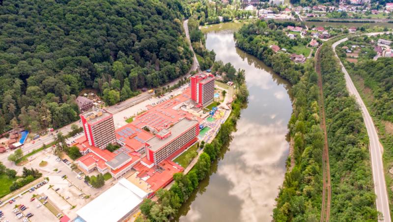 Cât costă tratamentele la stațiunile balneoclimaterice preferate de români. Prețul îi sperie pe mulți