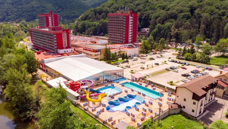 Cât costă tratamentele la stațiunile balneoclimaterice preferate de români. Prețul îi sperie pe mulți