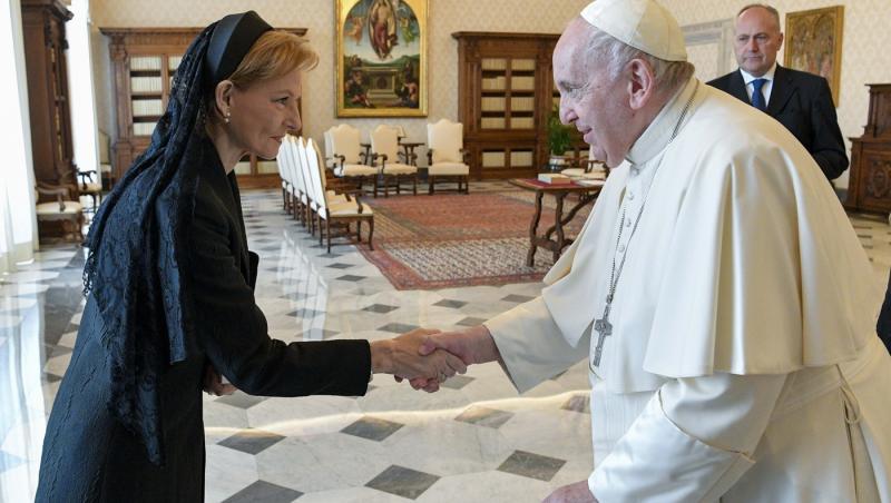 Majestatea Sa Margareta a împlinit 76 de ani. Cine a fost alături de Custodele Coroanei la petrecerea restrânsă