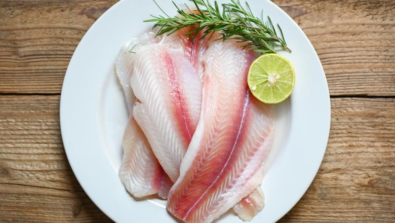 Peștele care îți afectează grav sănătatea. Este printre achizițiile populare ale românilor pentru că este ieftin