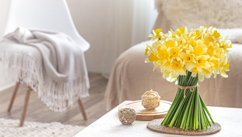 Record de vânzări la flori. Românii au cheltuit zeci de milioane de euro la început de luna martie. Ce buchete au preferat