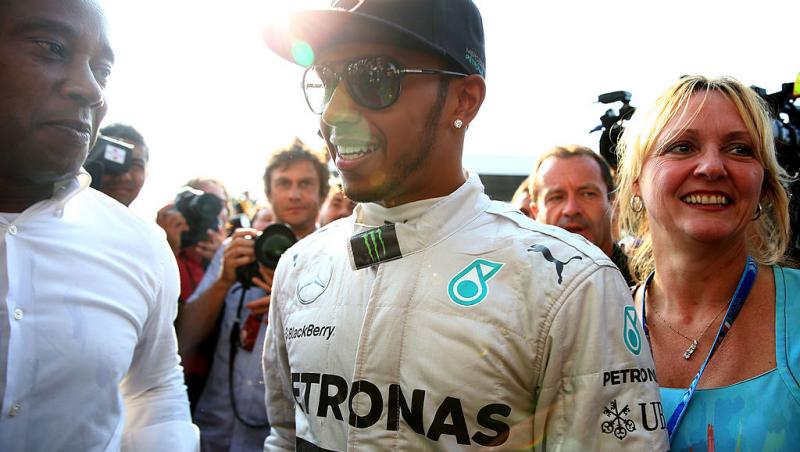 Lewis Hamilton, mesaj emoționant de Ziua Mamei. Ce relație are cu mama sa vitregă