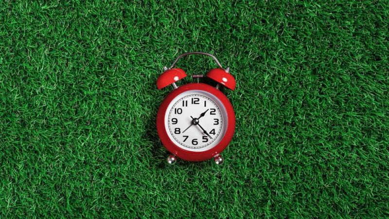 Când se trece la ora de vară în 2025. Cum ne afectează această schimbare