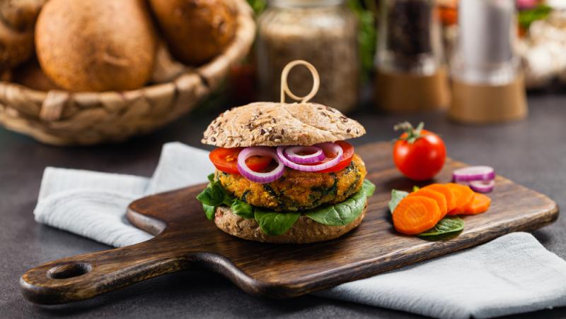 Cât costă un meniu de post înainte de Paște. Prețurile nu sunt pentru toți