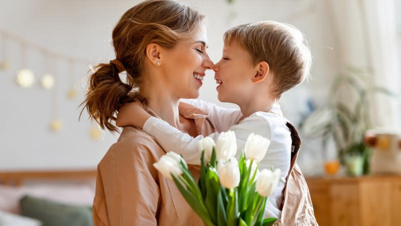 Lalelele, unele dintre cele mai populare flori de primăvară. Ce semnificație au în funcție de culoare