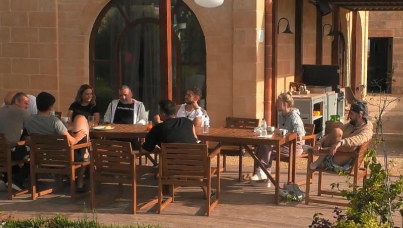 Ce discuție au avut concurenții înainte de semifinala sezonului 2 Power Couple România. Cum s-au relaxat înainte de probă