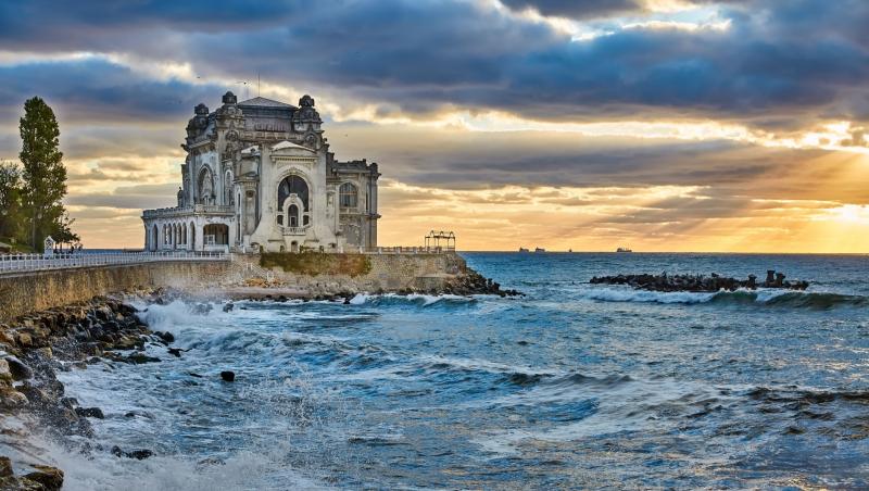 Hotelierii de pe litoral au pregătit pachete speciale pentru ziua femeii. Ce prețuri vor fi de 8 martie