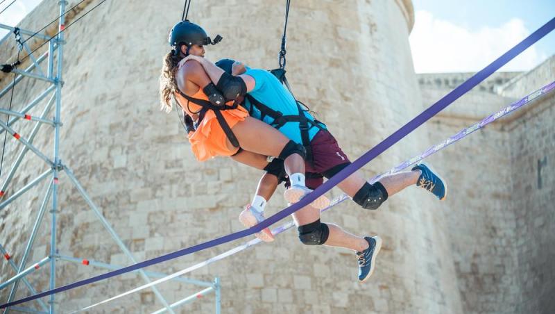 Care este starea de sănătate a Bellei Santiago după intervenția chirurgicală. Ce a zis Nicu după ce a ieșit din operație