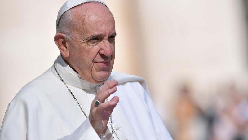 Papa Francisc și-a reluat unele dintre activități, după ce Vaticanul a anunțat că se simte mai bine. Ce se întâmplă cu acesta