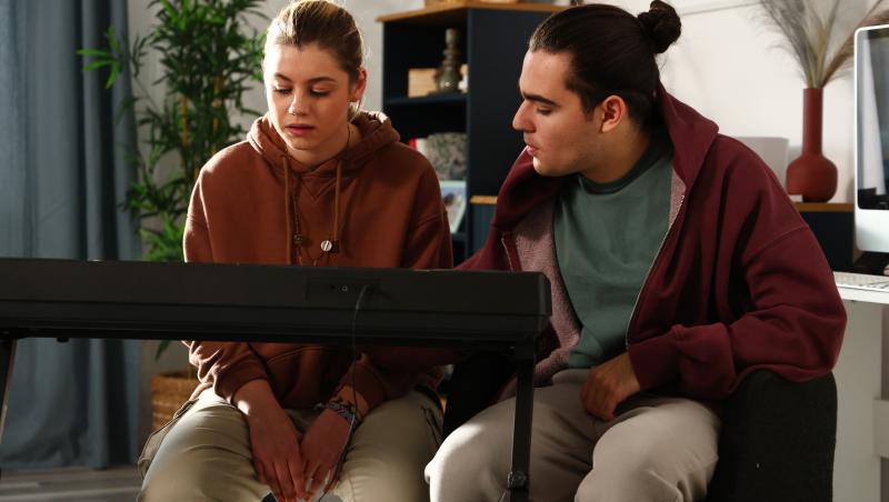 Ana, Mi-ai fost scrisă în ADN | Episodul 9 din 6 martie 2025. Ce descoperire face Sandra. În ce probleme intră Dumi