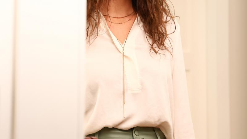 Ana, Mi-ai fost scrisă în ADN | Episodul 9 din 6 martie 2025. Ce descoperire face Sandra. În ce probleme intră Dumi