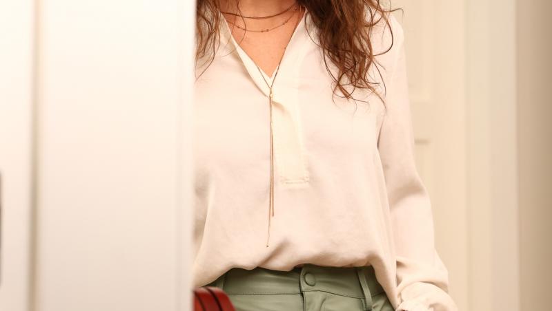 Ana, Mi-ai fost scrisă în ADN | Episodul 9 din 6 martie 2025. Ce descoperire face Sandra. În ce probleme intră Dumi