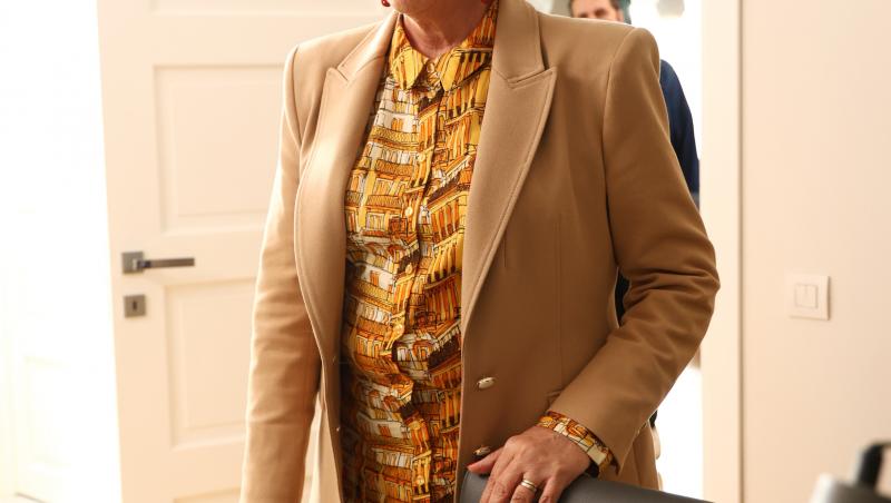 Ana, Mi-ai fost scrisă în ADN | Episodul 9 din 6 martie 2025. Ce descoperire face Sandra. În ce probleme intră Dumi