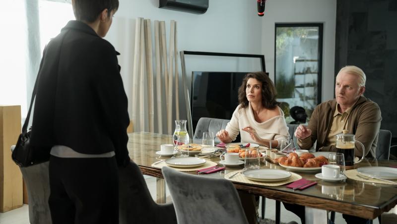 Ana, Mi-ai fost scrisă în ADN | Episodul 9 din 6 martie 2025. Ce descoperire face Sandra. În ce probleme intră Dumi