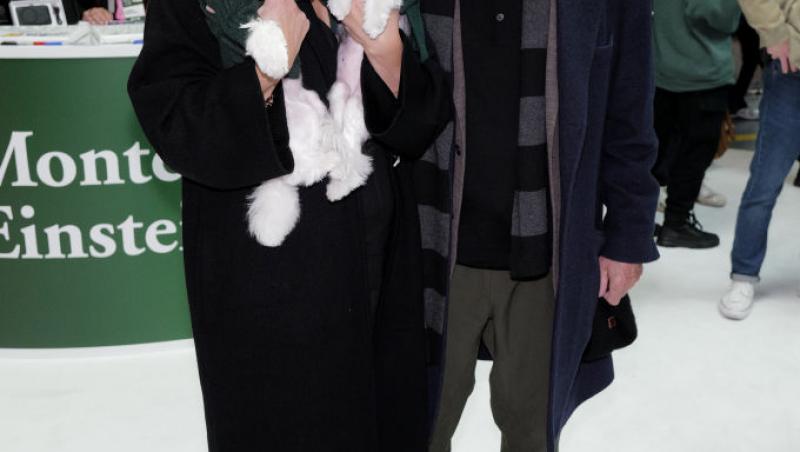 Mezina lui Robert De Niro are aproape 2 ani. Actorul de 81 de ani s-a fotografiat alături de ea. Ce reacții a stârnit