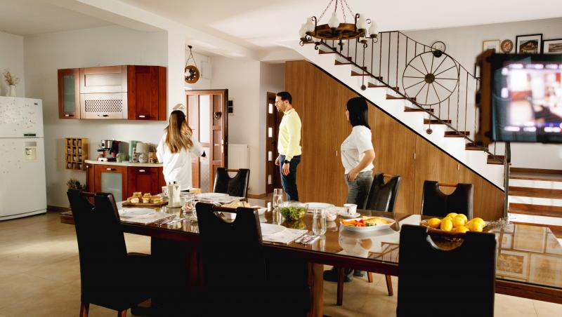 Iubire cu parfum de lavandă sezon 2, rezumat episoade 25, 26 și 27 din 7 martie 2025. Albert îl amenință pe Cristi. Ce urmează