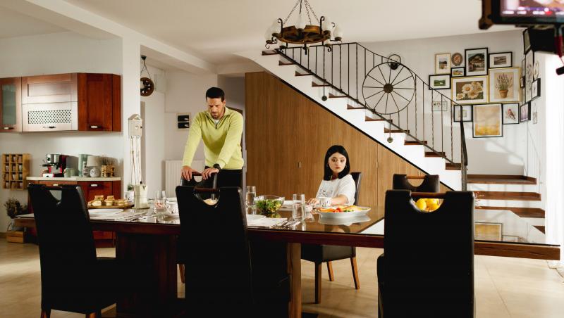 Iubire cu parfum de lavandă sezon 2, rezumat episoade 25, 26 și 27 din 7 martie 2025. Albert îl amenință pe Cristi. Ce urmează