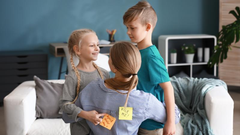 1 aprilie, Ziua Păcălelilor. Cum a luat naștere acest obicei și ce semnificație are, de fapt