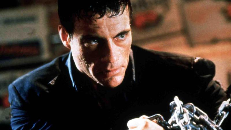 Jean-Claude Van Damme ar fi cercetat de DIICOT pentru că ar fi beneficiat de servicii sexuale ale unor românce traficate