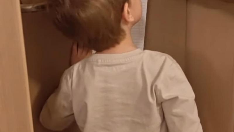 Ce reguli a stabilit micuțul Tiago pentru toată familia. Imaginile înduioșătoare cu Dani Oțil și fiul său