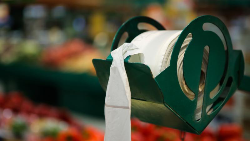 Un lanț mare de magazine din România oferă vouchere de Paște clienților. Cum pot beneficia și la ce sume se ridică