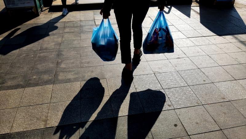 Un lanț mare de magazine din România oferă vouchere de Paște clienților. Cum pot beneficia și la ce sume se ridică