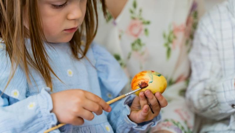 Un lanț mare de magazine din România oferă vouchere de Paște clienților. Cum pot beneficia și la ce sume se ridică