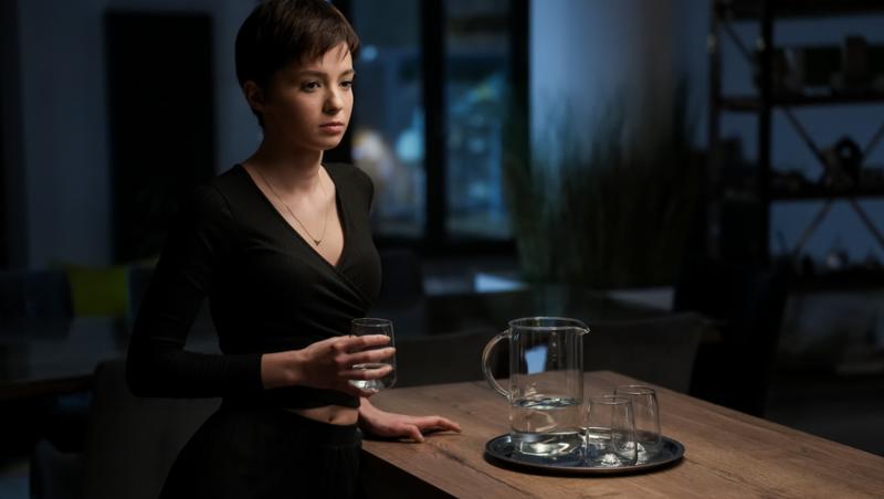 Ana, Mi-ai fost scrisă în ADN | Episodul 14. Constance află cine a abandonat-o pe Ana. Ce descoperă fata într-un ziar vechi