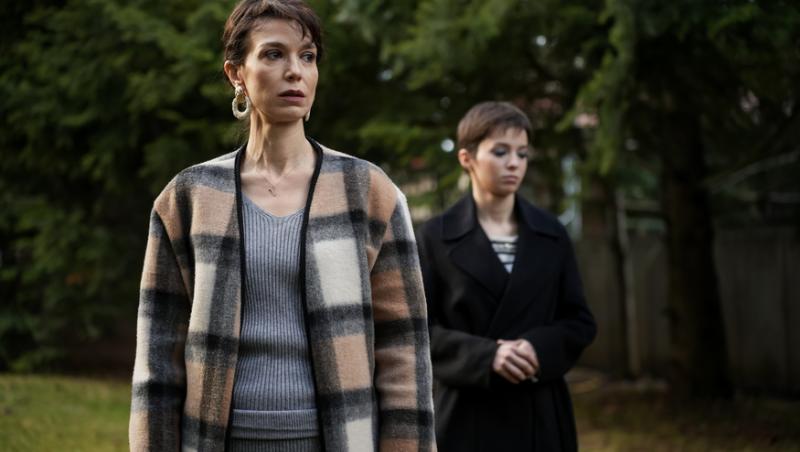 Ana, Mi-ai fost scrisă în ADN | Episodul 14. Constance află cine a abandonat-o pe Ana. Ce descoperă fata într-un ziar vechi