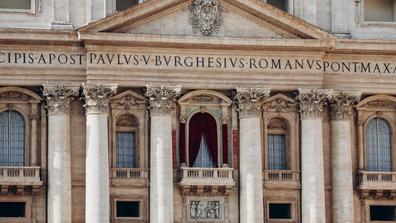 Basilica din Vatican, care se numără printre cele 5 locuri interzise din lume