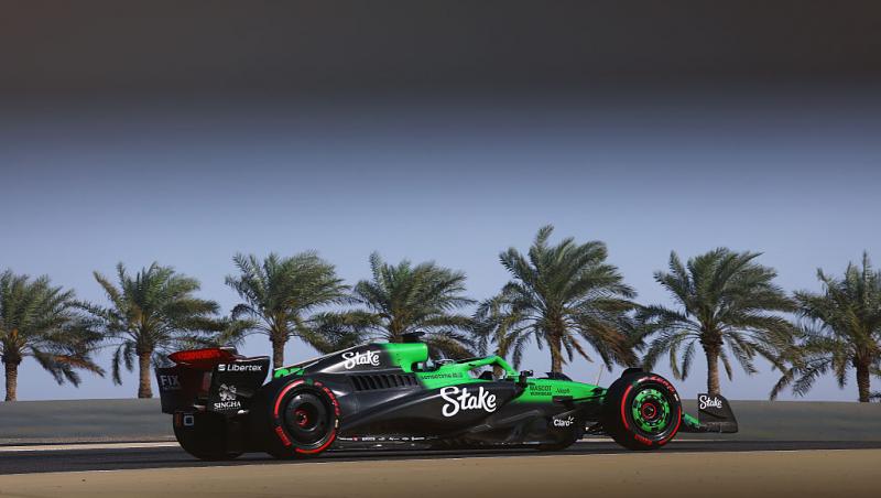 Vezi acum calificările din Formula 1™ pentru Marele Premiu al Bahrainului. Spectacolul este LIVE în AntenaPLAY și pe Antena3CNN