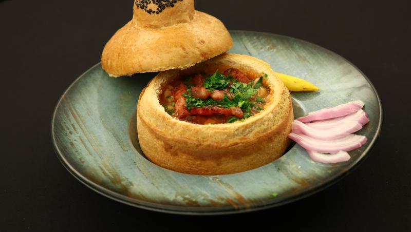 Chefi la cuțite, 14 aprilie 2025. Concurenta care i-a emoționat complet pe chefi și a primit cuțitul de trecere. Surpriza ediției