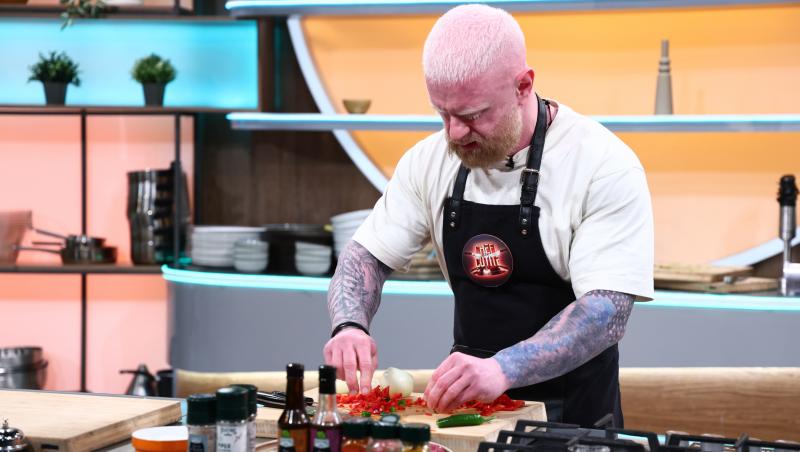 Chefi la cuțite, 14 aprilie 2025. Concurenta care i-a emoționat complet pe chefi și a primit cuțitul de trecere. Surpriza ediției